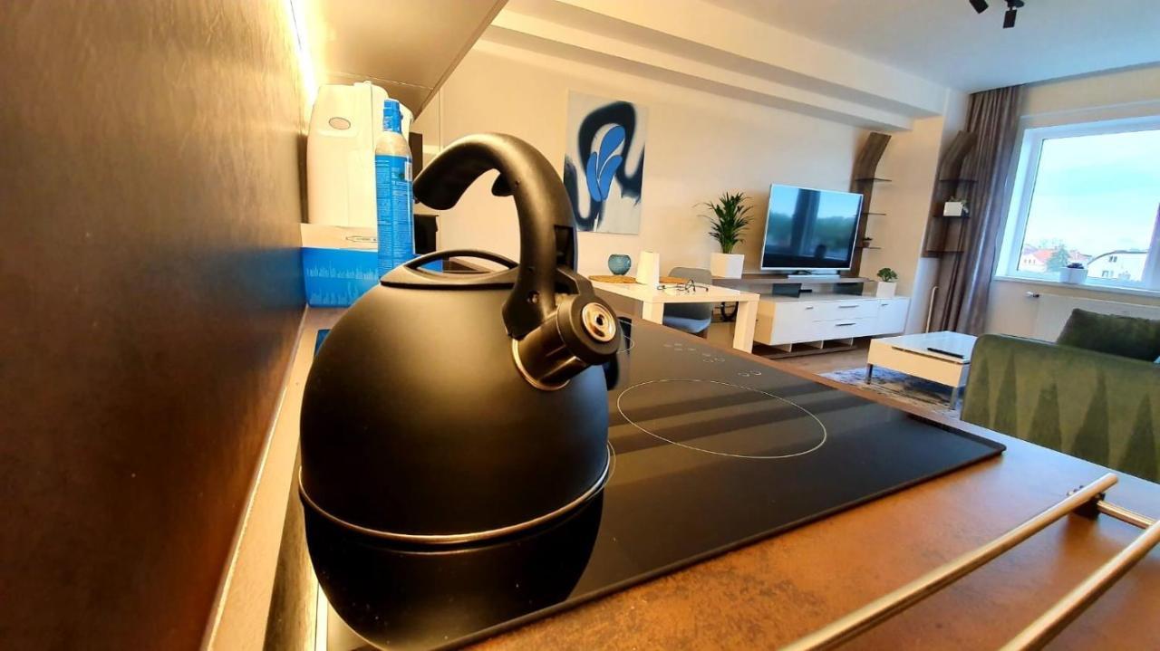 Luxury Apartment Vbloku Praag Buitenkant foto