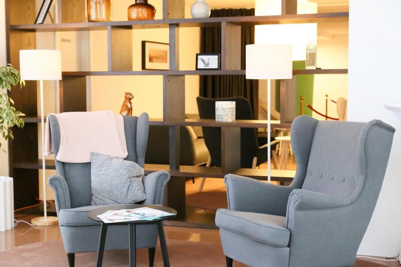 Luxury Apartment Vbloku Praag Buitenkant foto
